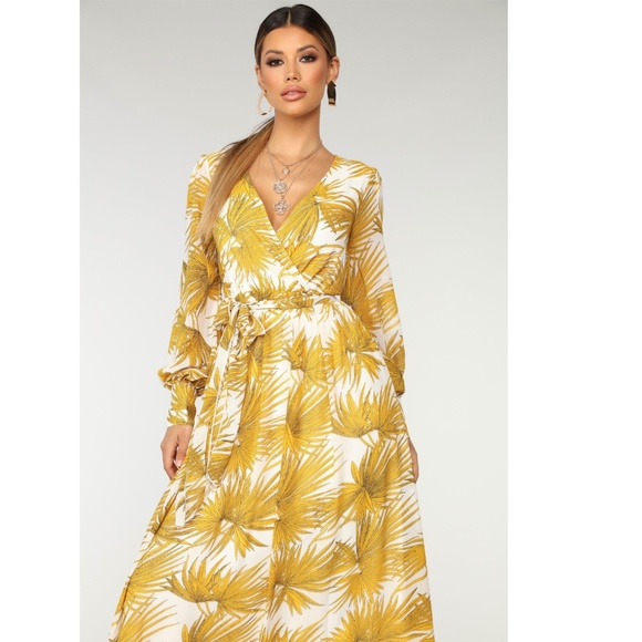 Dresses & Skirts - Gorgeous Yellow Floral Maxi Dress Size XS NWT!